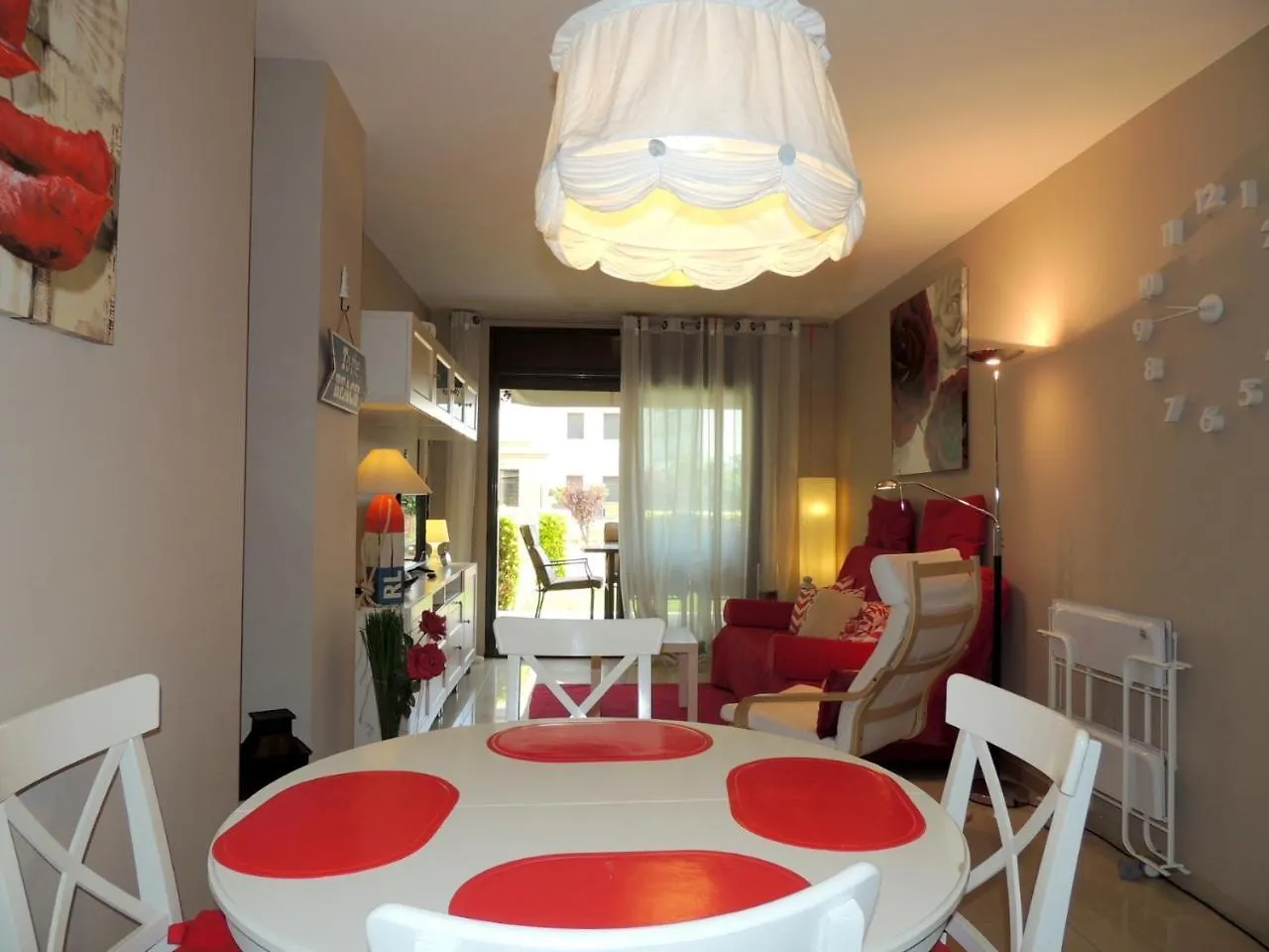 Mileni 2 4 Bj 2 Roses - Barneda Premium Apartment